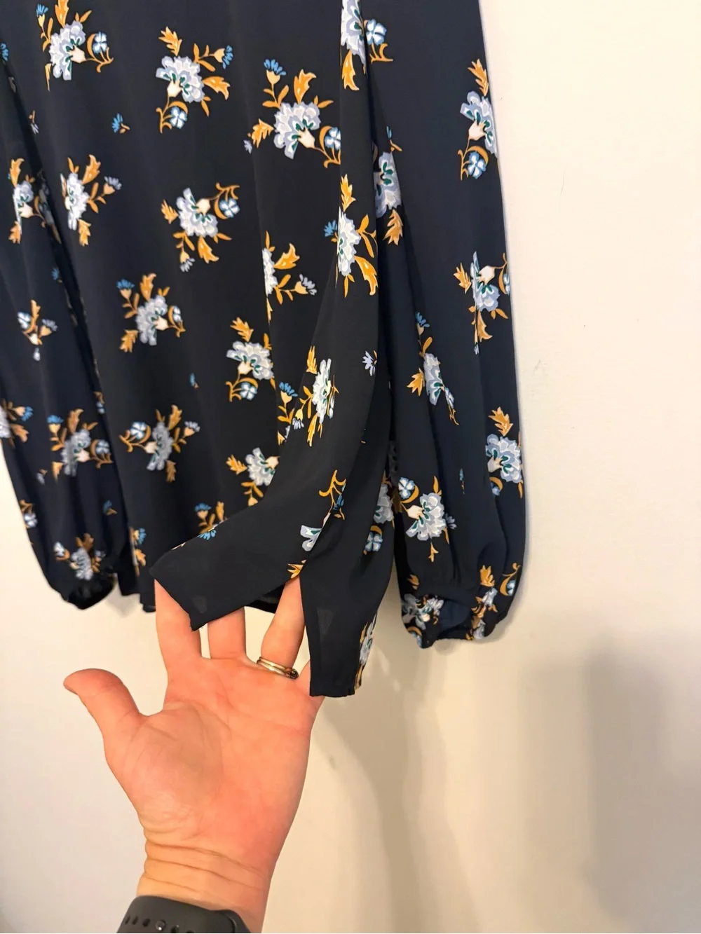 2/$30 LOFT Navy Blue Floral Long Sleeve Blouse Size Medium Puff Sleeve Boho Top